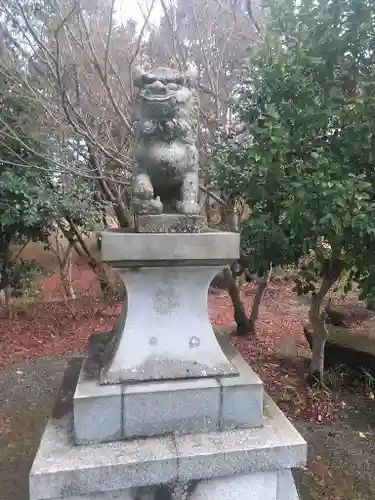 箭山神社下宮の狛犬