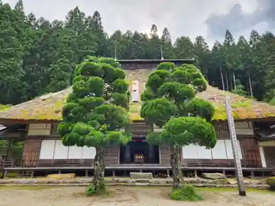 慧日寺の本殿・本堂