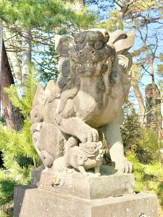 石鳥谷熊野神社の{uncategorized: "未分類", other: "その他", undefined: "問題あり", building: "その他建物", grave: "お墓", sacred_gate: "鳥居", guardian: "狛犬", statue: "像", buddha: "仏像", history: "歴史", nature: "自然", garden: "庭園", animal: "動物", pagoda: "塔", temizu: "手水舎", mountain_gate: "山門・神門", sanctuary: "本殿・本堂", subordinate: "末社・摂社", art: "芸術", scenery: "景色", jizo: "地蔵", ema: "絵馬", goshuin: "御朱印", omikuji: "おみくじ", items: "授与品その他", amulet: "お守り", goshuincho: "御朱印帳", eats: "食事", festival: "お祭り", votive_dance: "神楽", shichigosan: "七五三参", wedding: "結婚式", experience: "体験その他", initially: "初詣", around: "周辺", anti_infection: "感染症対策"}