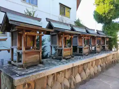 白山神社(松河戸町)の末社・摂社