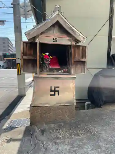 地蔵尊（割塚通）の本殿・本堂