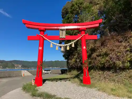 鳴無神社の鳥居