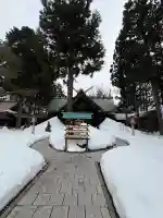 琴似神社の{uncategorized: "未分類", other: "その他", undefined: "問題あり", building: "その他建物", grave: "お墓", sacred_gate: "鳥居", guardian: "狛犬", statue: "像", buddha: "仏像", history: "歴史", nature: "自然", garden: "庭園", animal: "動物", pagoda: "塔", temizu: "手水舎", mountain_gate: "山門・神門", sanctuary: "本殿・本堂", subordinate: "末社・摂社", art: "芸術", scenery: "景色", jizo: "地蔵", ema: "絵馬", goshuin: "御朱印", omikuji: "おみくじ", items: "授与品その他", amulet: "お守り", goshuincho: "御朱印帳", eats: "食事", festival: "お祭り", votive_dance: "神楽", shichigosan: "七五三参", wedding: "結婚式", experience: "体験その他", initially: "初詣", around: "周辺", anti_infection: "感染症対策"}