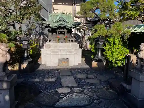 龍光不動尊の本殿・本堂