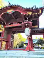 秩父神社の山門・神門