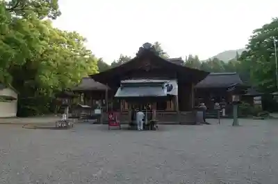 土佐神社の本殿・本堂