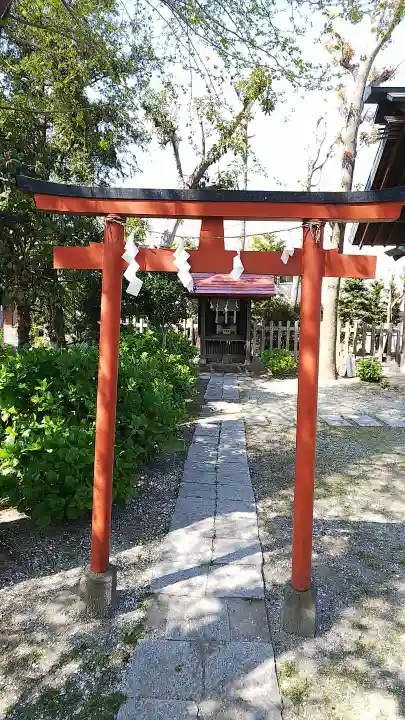 吾妻神社の末社・摂社
