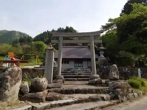 兎上神社の鳥居