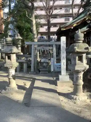 若宮八幡社の末社・摂社