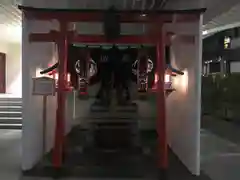 歌舞伎稲荷神社の鳥居