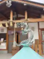 中島黒體龍王大神社の{uncategorized: "未分類", other: "その他", undefined: "問題あり", building: "その他建物", grave: "お墓", sacred_gate: "鳥居", guardian: "狛犬", statue: "像", buddha: "仏像", history: "歴史", nature: "自然", garden: "庭園", animal: "動物", pagoda: "塔", temizu: "手水舎", mountain_gate: "山門・神門", sanctuary: "本殿・本堂", subordinate: "末社・摂社", art: "芸術", scenery: "景色", jizo: "地蔵", ema: "絵馬", goshuin: "御朱印", omikuji: "おみくじ", items: "授与品その他", amulet: "お守り", goshuincho: "御朱印帳", eats: "食事", festival: "お祭り", votive_dance: "神楽", shichigosan: "七五三参", wedding: "結婚式", experience: "体験その他", initially: "初詣", around: "周辺", anti_infection: "感染症対策"}