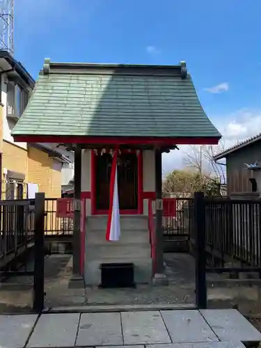 稲荷神社の本殿