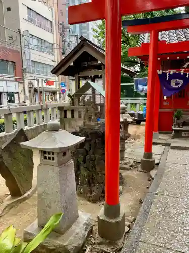 千種稲荷神社の狛犬