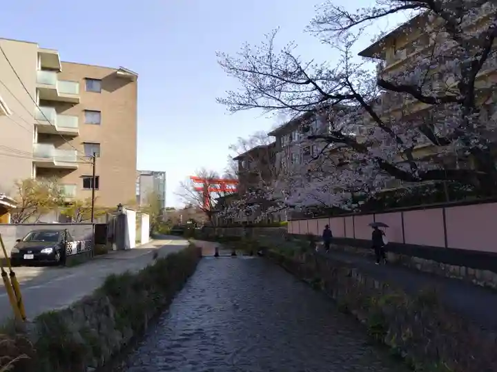 三谷稲荷社(水車稲荷社)(京都府)