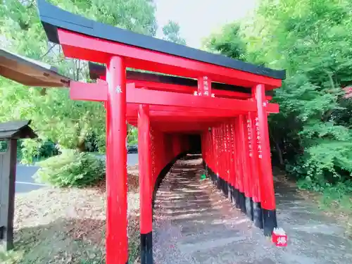 神徳稲荷神社の鳥居