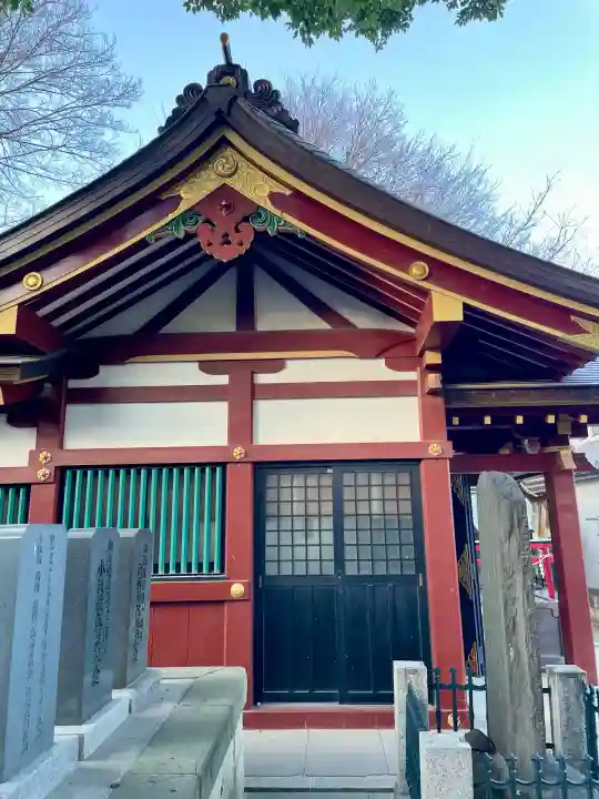 女塚神社の{uncategorized: "未分類", other: "その他", undefined: "問題あり", building: "その他建物", grave: "お墓", sacred_gate: "鳥居", guardian: "狛犬", statue: "像", buddha: "仏像", history: "歴史", nature: "自然", garden: "庭園", animal: "動物", pagoda: "塔", temizu: "手水舎", mountain_gate: "山門・神門", sanctuary: "本殿・本堂", subordinate: "末社・摂社", art: "芸術", scenery: "景色", jizo: "地蔵", ema: "絵馬", goshuin: "御朱印", omikuji: "おみくじ", items: "授与品その他", amulet: "お守り", goshuincho: "御朱印帳", eats: "食事", festival: "お祭り", votive_dance: "神楽", shichigosan: "七五三参", wedding: "結婚式", experience: "体験その他", initially: "初詣", around: "周辺", anti_infection: "感染症対策"}