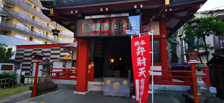 吉原神社の本殿・本堂