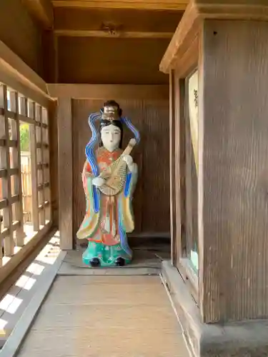 恩林寺の像