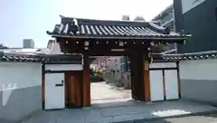 長圓寺（法善寺別院）の山門