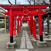 東官守稲荷神社の{uncategorized: "未分類", other: "その他", undefined: "問題あり", building: "その他建物", grave: "お墓", sacred_gate: "鳥居", guardian: "狛犬", statue: "像", buddha: "仏像", history: "歴史", nature: "自然", garden: "庭園", animal: "動物", pagoda: "塔", temizu: "手水舎", mountain_gate: "山門・神門", sanctuary: "本殿・本堂", subordinate: "末社・摂社", art: "芸術", scenery: "景色", jizo: "地蔵", ema: "絵馬", goshuin: "御朱印", omikuji: "おみくじ", items: "授与品その他", amulet: "お守り", goshuincho: "御朱印帳", eats: "食事", festival: "お祭り", votive_dance: "神楽", shichigosan: "七五三参", wedding: "結婚式", experience: "体験その他", initially: "初詣", around: "周辺", anti_infection: "感染症対策"}