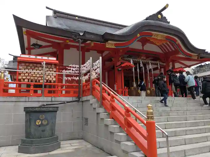 花園神社の本殿・本堂