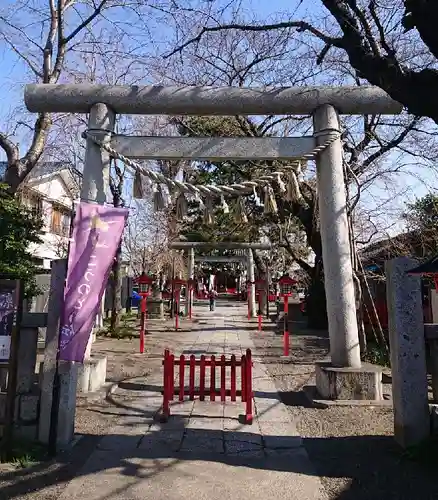 鴻神社の鳥居