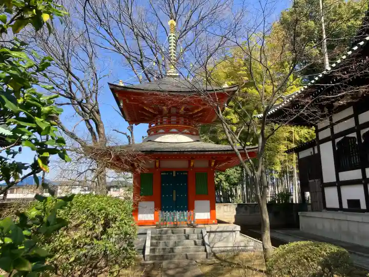 愛染院の{uncategorized: "未分類", other: "その他", undefined: "問題あり", building: "その他建物", grave: "お墓", sacred_gate: "鳥居", guardian: "狛犬", statue: "像", buddha: "仏像", history: "歴史", nature: "自然", garden: "庭園", animal: "動物", pagoda: "塔", temizu: "手水舎", mountain_gate: "山門・神門", sanctuary: "本殿・本堂", subordinate: "末社・摂社", art: "芸術", scenery: "景色", jizo: "地蔵", ema: "絵馬", goshuin: "御朱印", omikuji: "おみくじ", items: "授与品その他", amulet: "お守り", goshuincho: "御朱印帳", eats: "食事", festival: "お祭り", votive_dance: "神楽", shichigosan: "七五三参", wedding: "結婚式", experience: "体験その他", initially: "初詣", around: "周辺", anti_infection: "感染症対策"}