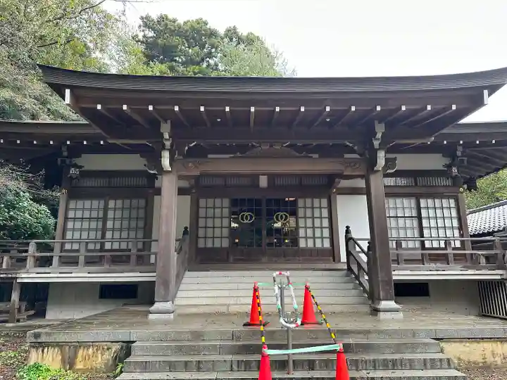 自性院の本殿・本堂