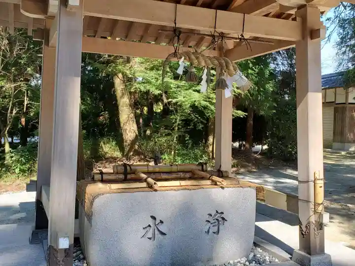 素盞嗚命神社の手水舎