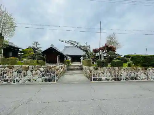 多聞寺の{uncategorized: "未分類", other: "その他", undefined: "問題あり", building: "その他建物", grave: "お墓", sacred_gate: "鳥居", guardian: "狛犬", statue: "像", buddha: "仏像", history: "歴史", nature: "自然", garden: "庭園", animal: "動物", pagoda: "塔", temizu: "手水舎", mountain_gate: "山門・神門", sanctuary: "本殿・本堂", subordinate: "末社・摂社", art: "芸術", scenery: "景色", jizo: "地蔵", ema: "絵馬", goshuin: "御朱印", omikuji: "おみくじ", items: "授与品その他", amulet: "お守り", goshuincho: "御朱印帳", eats: "食事", festival: "お祭り", votive_dance: "神楽", shichigosan: "七五三参", wedding: "結婚式", experience: "体験その他", initially: "初詣", around: "周辺", anti_infection: "感染症対策"}