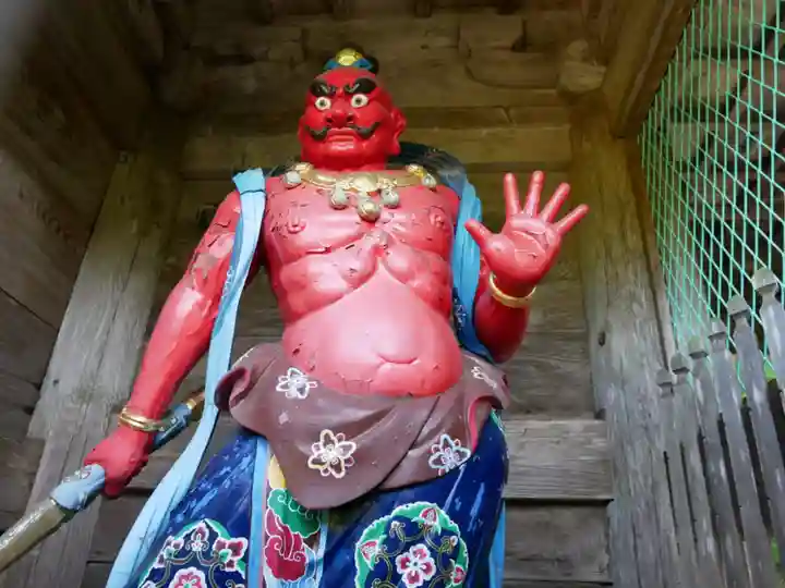 神峯寺の山門・神門