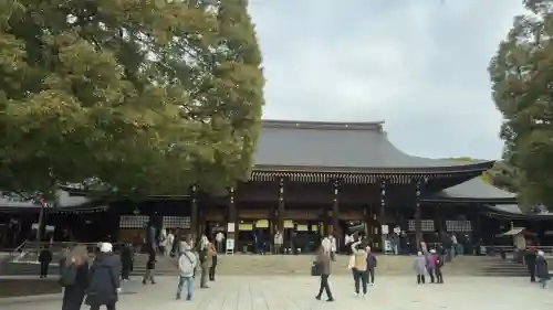 明治神宮の{uncategorized: "未分類", other: "その他", undefined: "問題あり", building: "その他建物", grave: "お墓", sacred_gate: "鳥居", guardian: "狛犬", statue: "像", buddha: "仏像", history: "歴史", nature: "自然", garden: "庭園", animal: "動物", pagoda: "塔", temizu: "手水舎", mountain_gate: "山門・神門", sanctuary: "本殿・本堂", subordinate: "末社・摂社", art: "芸術", scenery: "景色", jizo: "地蔵", ema: "絵馬", goshuin: "御朱印", omikuji: "おみくじ", items: "授与品その他", amulet: "お守り", goshuincho: "御朱印帳", eats: "食事", festival: "お祭り", votive_dance: "神楽", shichigosan: "七五三参", wedding: "結婚式", experience: "体験その他", initially: "初詣", around: "周辺", anti_infection: "感染症対策"}