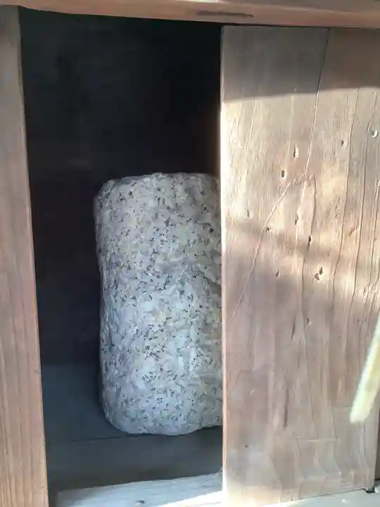 津島神社・庚申塚・上条城址の本殿・本堂