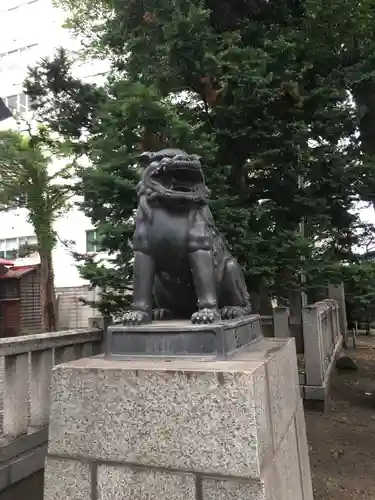 三吉神社の狛犬