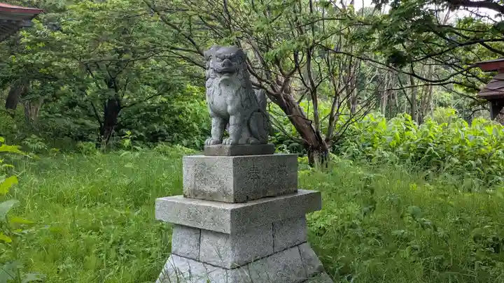 稲荷神社の狛犬