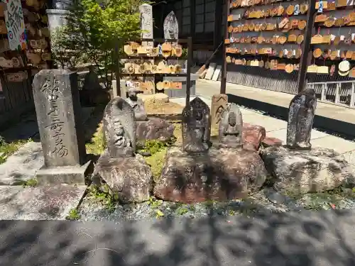 舘山寺の{uncategorized: "未分類", other: "その他", undefined: "問題あり", building: "その他建物", grave: "お墓", sacred_gate: "鳥居", guardian: "狛犬", statue: "像", buddha: "仏像", history: "歴史", nature: "自然", garden: "庭園", animal: "動物", pagoda: "塔", temizu: "手水舎", mountain_gate: "山門・神門", sanctuary: "本殿・本堂", subordinate: "末社・摂社", art: "芸術", scenery: "景色", jizo: "地蔵", ema: "絵馬", goshuin: "御朱印", omikuji: "おみくじ", items: "授与品その他", amulet: "お守り", goshuincho: "御朱印帳", eats: "食事", festival: "お祭り", votive_dance: "神楽", shichigosan: "七五三参", wedding: "結婚式", experience: "体験その他", initially: "初詣", around: "周辺", anti_infection: "感染症対策"}