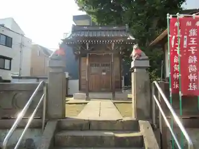 瀧王子稲荷神社の本殿