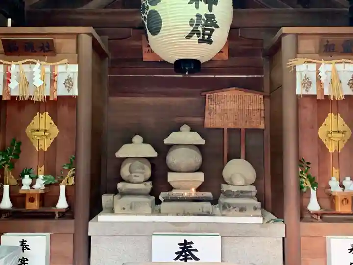 足の神様 服部天神宮のお墓