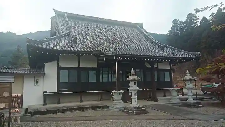 久成院の本殿・本堂