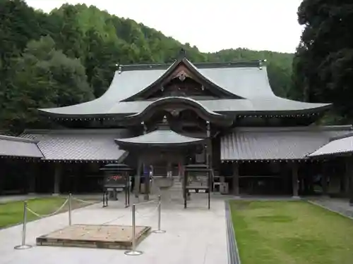 前神寺の本殿・本堂
