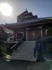 蓮光寺の本殿