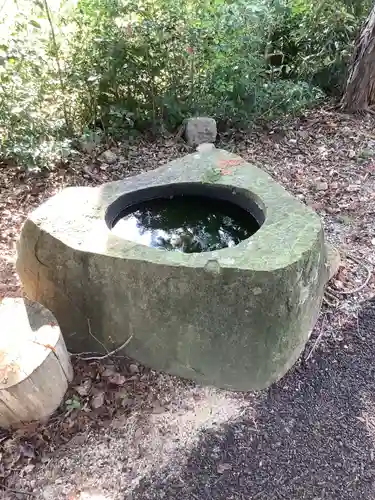 東之宮社の手水舎