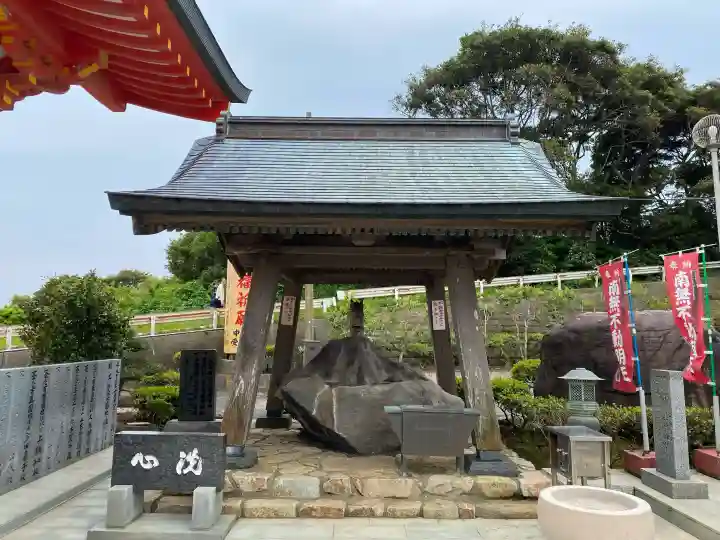満願寺の{uncategorized: "未分類", other: "その他", undefined: "問題あり", building: "その他建物", grave: "お墓", sacred_gate: "鳥居", guardian: "狛犬", statue: "像", buddha: "仏像", history: "歴史", nature: "自然", garden: "庭園", animal: "動物", pagoda: "塔", temizu: "手水舎", mountain_gate: "山門・神門", sanctuary: "本殿・本堂", subordinate: "末社・摂社", art: "芸術", scenery: "景色", jizo: "地蔵", ema: "絵馬", goshuin: "御朱印", omikuji: "おみくじ", items: "授与品その他", amulet: "お守り", goshuincho: "御朱印帳", eats: "食事", festival: "お祭り", votive_dance: "神楽", shichigosan: "七五三参", wedding: "結婚式", experience: "体験その他", initially: "初詣", around: "周辺", anti_infection: "感染症対策"}