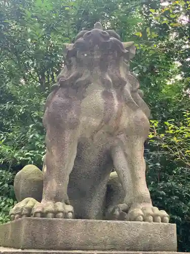 寒川神社の狛犬