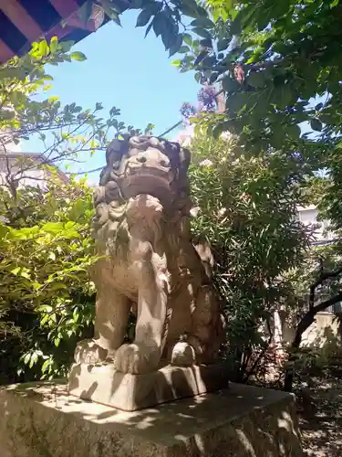 秋葉神社の狛犬