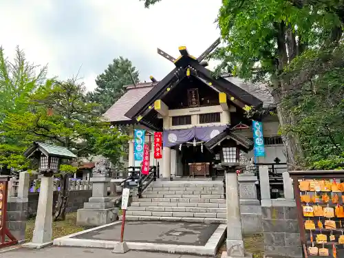 豊平神社の本殿