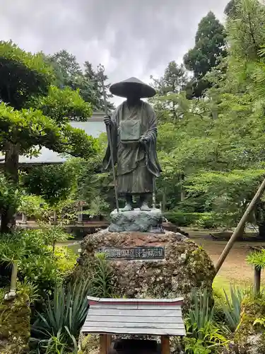 松尾寺の像