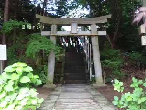 滑川神社 - 仕事と子どもの守り神の鳥居