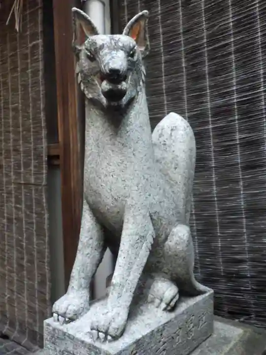 岬神社(土佐稲荷神社)の狛犬