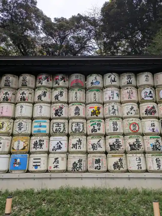 明治神宮の{uncategorized: "未分類", other: "その他", undefined: "問題あり", building: "その他建物", grave: "お墓", sacred_gate: "鳥居", guardian: "狛犬", statue: "像", buddha: "仏像", history: "歴史", nature: "自然", garden: "庭園", animal: "動物", pagoda: "塔", temizu: "手水舎", mountain_gate: "山門・神門", sanctuary: "本殿・本堂", subordinate: "末社・摂社", art: "芸術", scenery: "景色", jizo: "地蔵", ema: "絵馬", goshuin: "御朱印", omikuji: "おみくじ", items: "授与品その他", amulet: "お守り", goshuincho: "御朱印帳", eats: "食事", festival: "お祭り", votive_dance: "神楽", shichigosan: "七五三参", wedding: "結婚式", experience: "体験その他", initially: "初詣", around: "周辺", anti_infection: "感染症対策"}